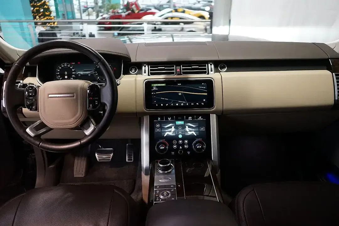 Land Rover Range Rover - Thumbnail 15