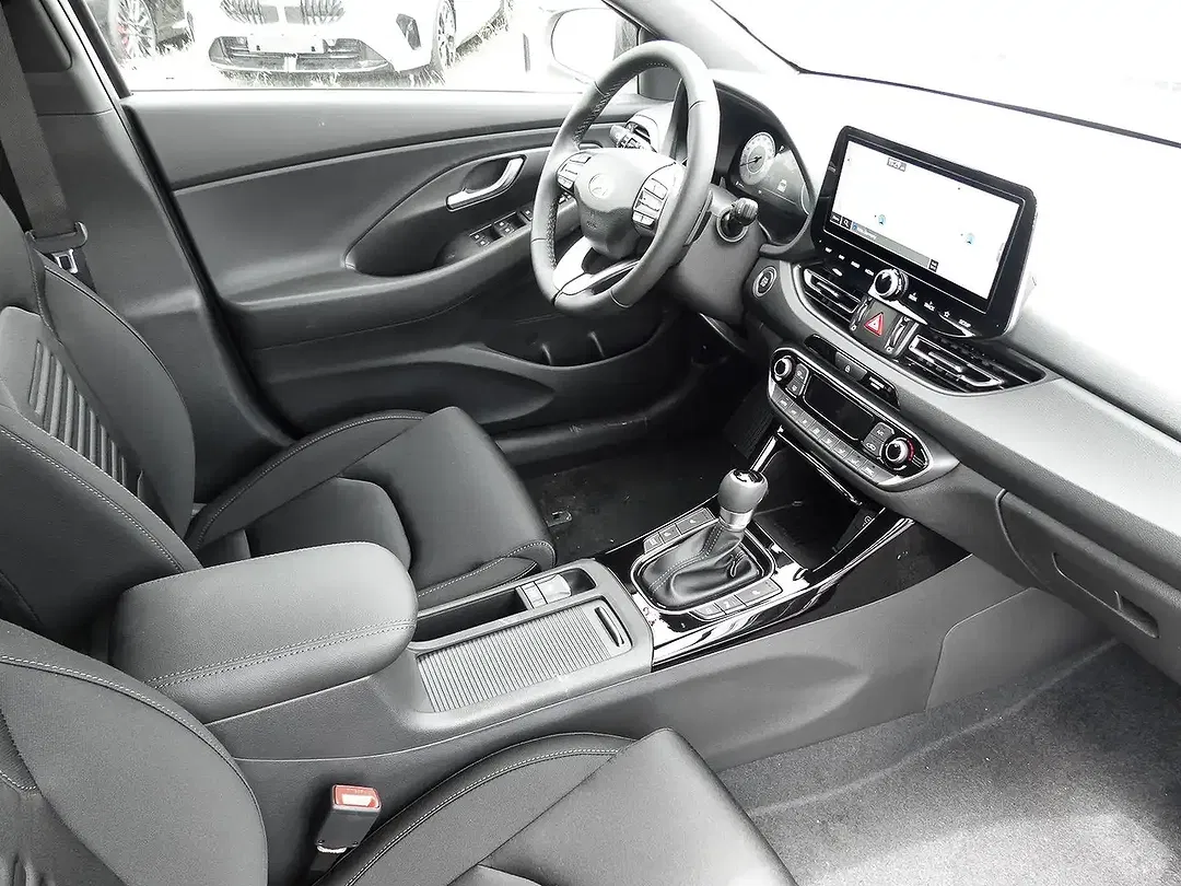 Hyundai i30 - Thumbnail 4