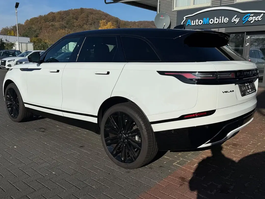 Land Rover Range Rover Velar - Thumbnail 3