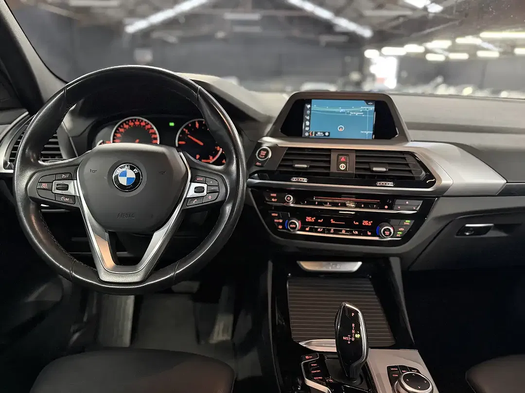 BMW X3 - Thumbnail 10