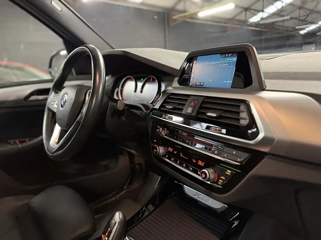 BMW X3 - Thumbnail 13