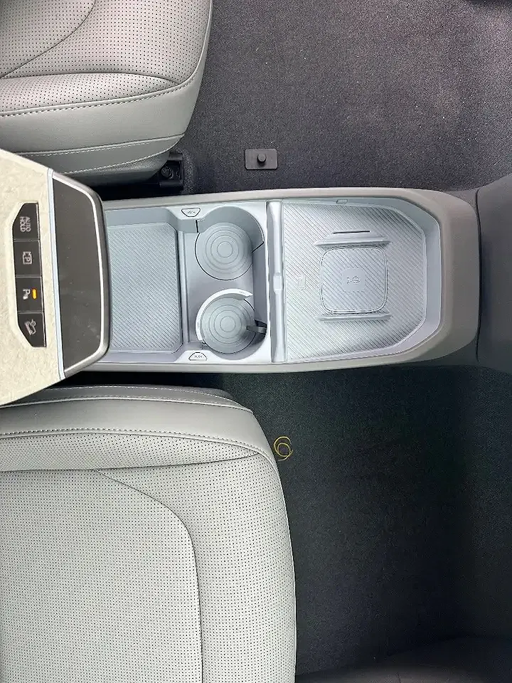Kia EV3 - Thumbnail 15