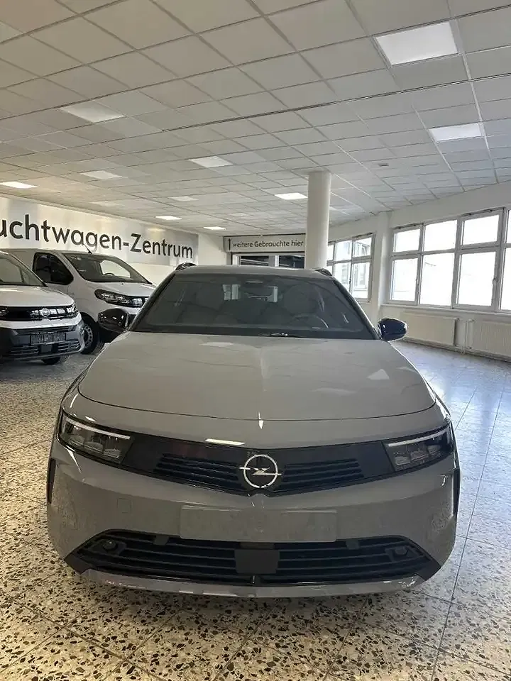 Opel Astra - Thumbnail 11