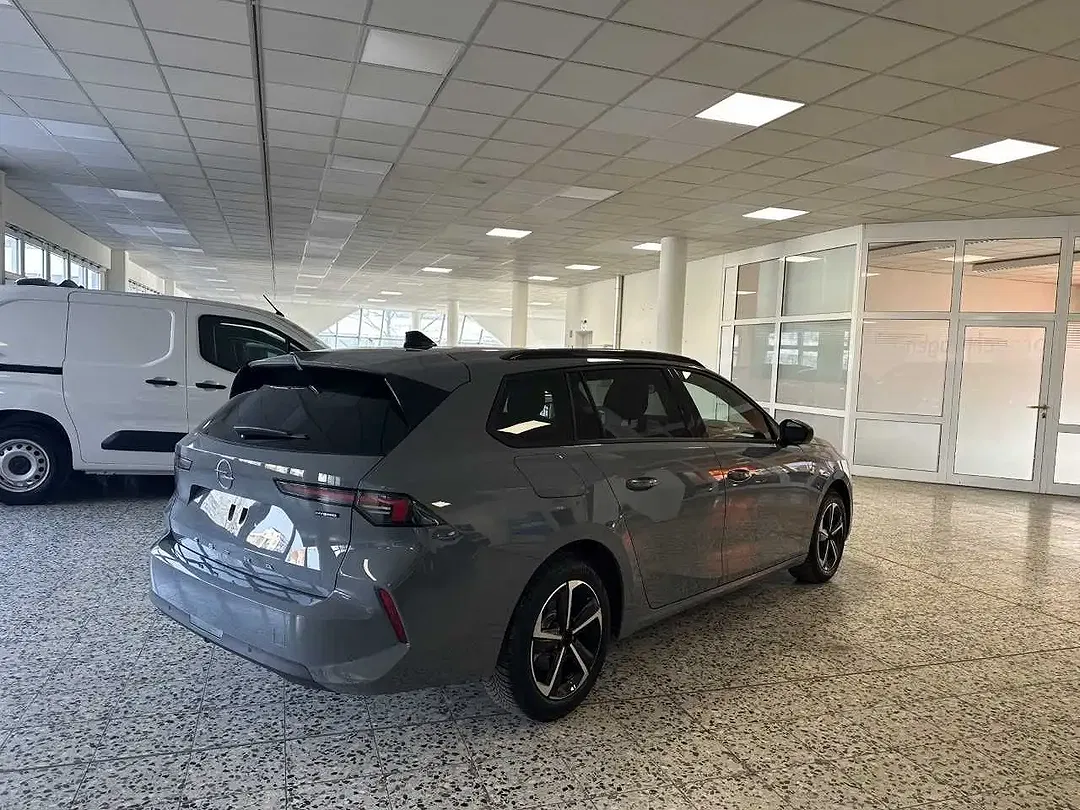 Opel Astra - Thumbnail 7