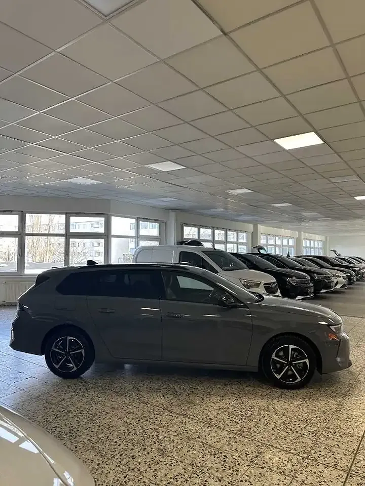 Opel Astra - Thumbnail 8