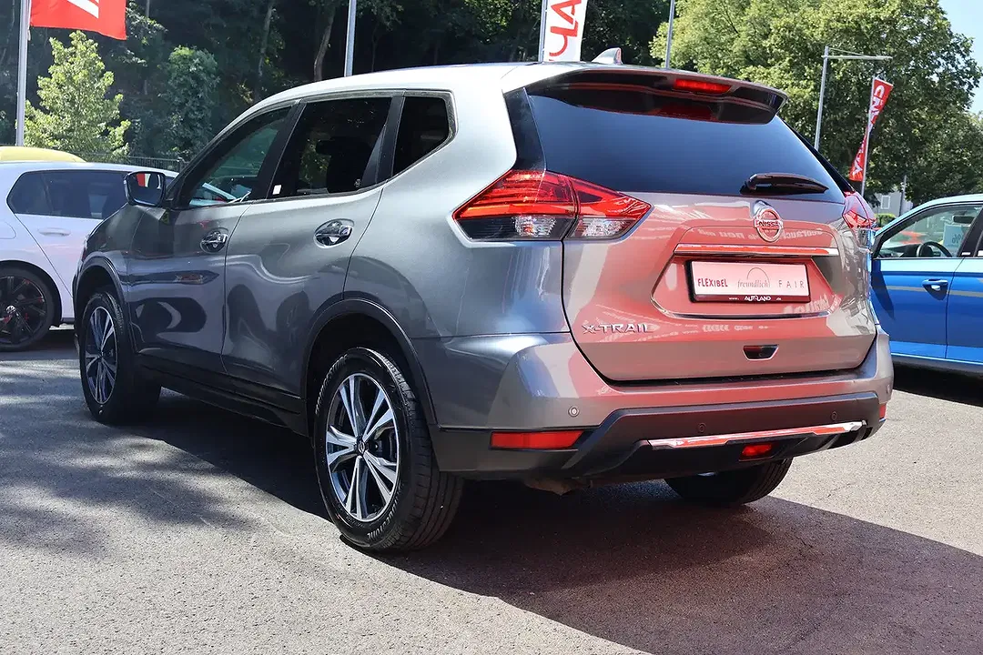Nissan X-Trail - Thumbnail 2