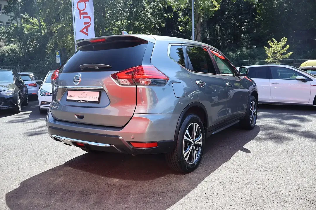 Nissan X-Trail - Thumbnail 4
