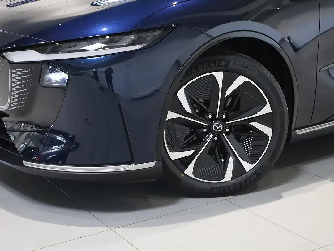 Mazda 6e - Thumbnail 13