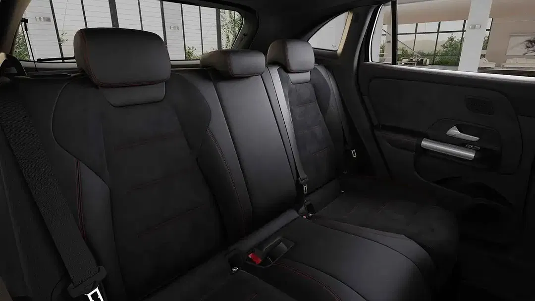 Mercedes-Benz GLA 180 - Thumbnail 11