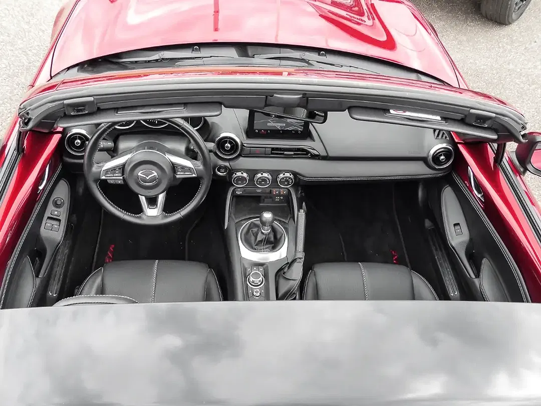 Mazda MX-5 - Thumbnail 15