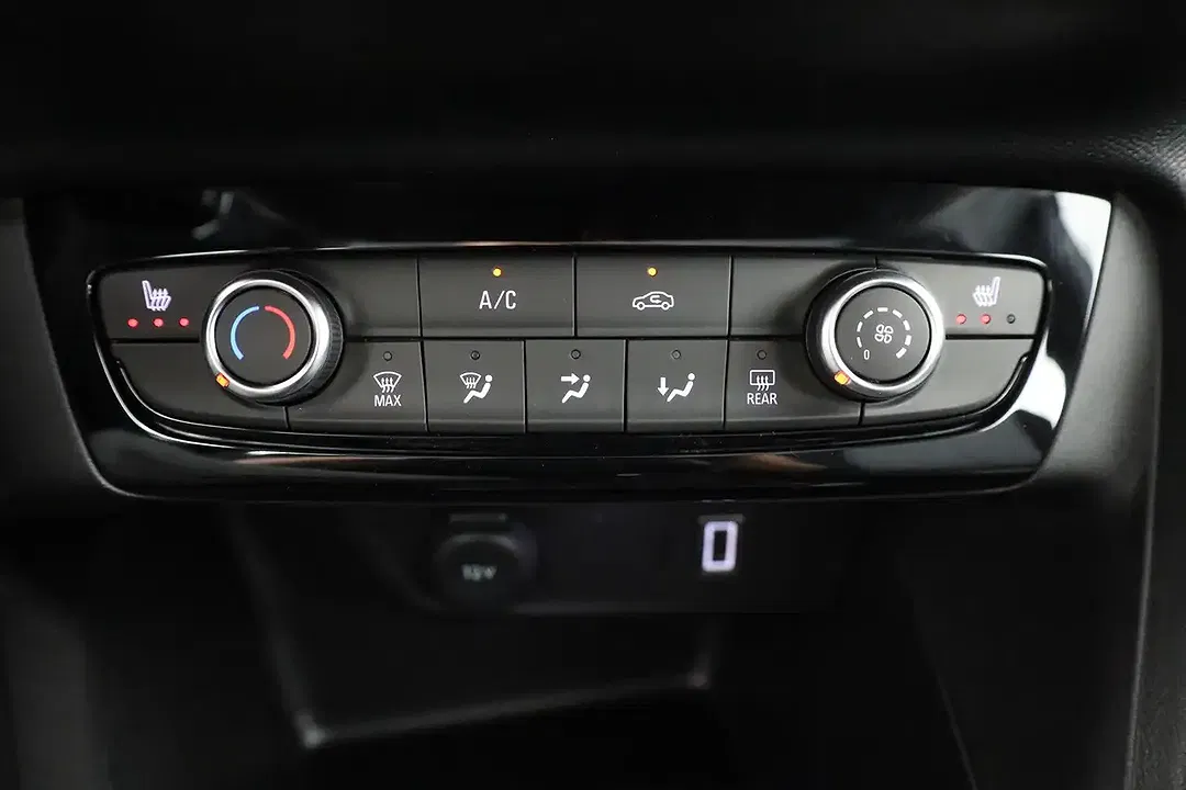 Opel Corsa - Thumbnail 11