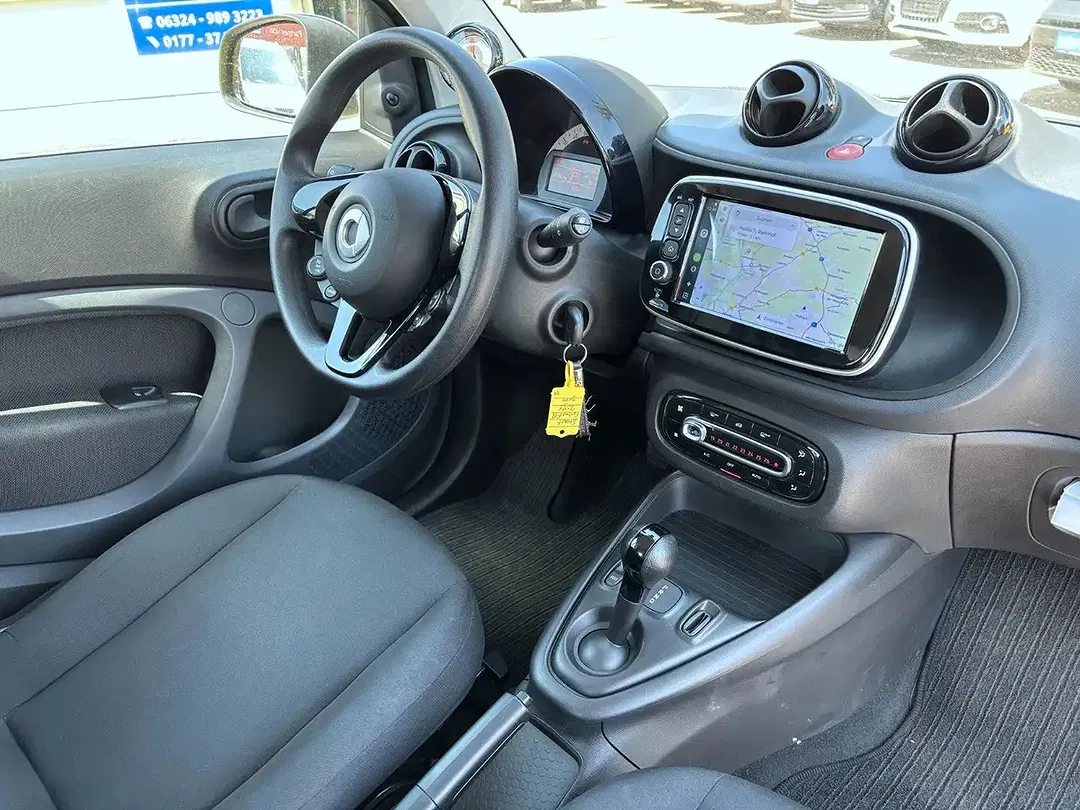 smart forTwo - Thumbnail 4