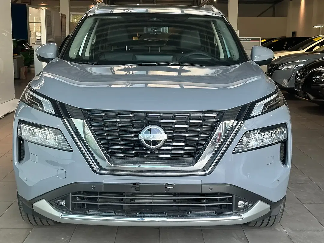 Nissan X-Trail - Thumbnail 2
