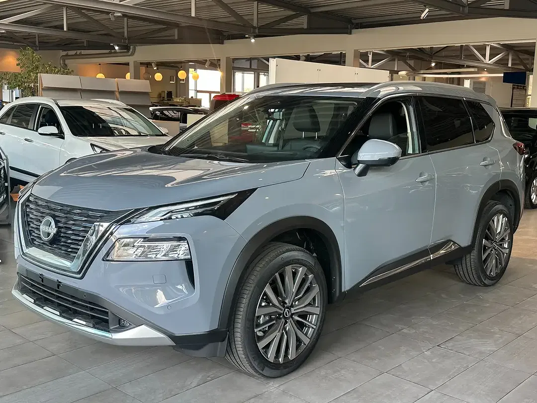 Nissan X-Trail - Thumbnail 3