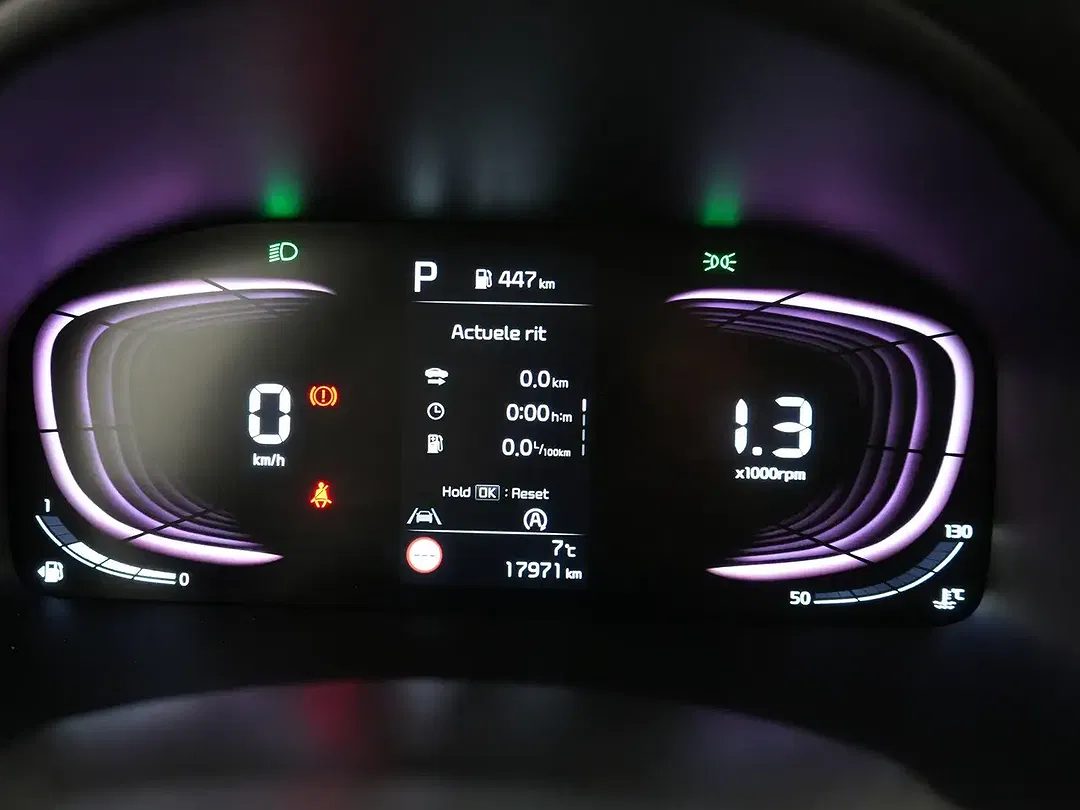 Kia Stonic - Thumbnail 8