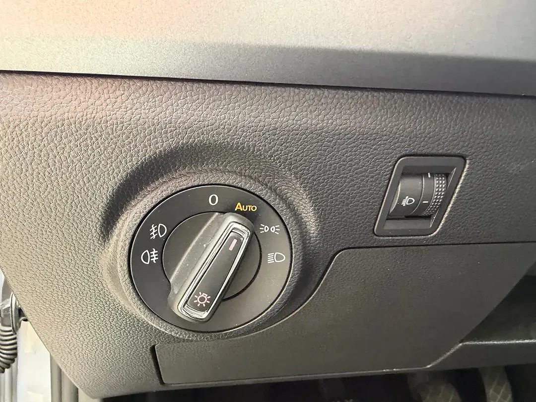 SEAT Arona - Thumbnail 12