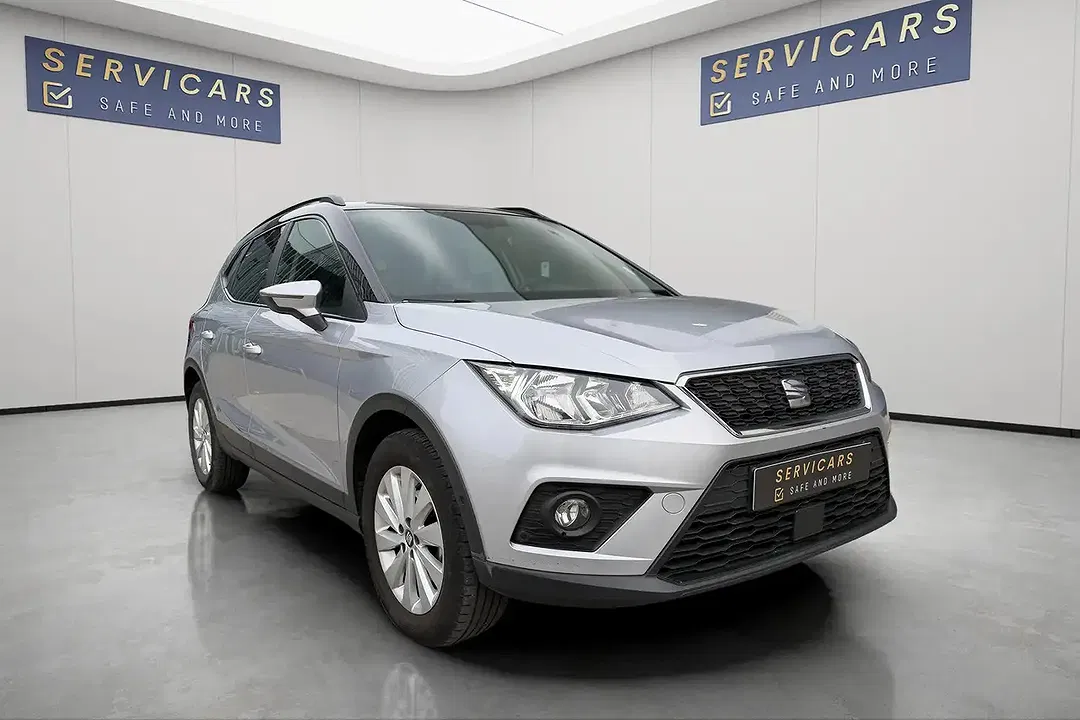 SEAT Arona - Thumbnail 3