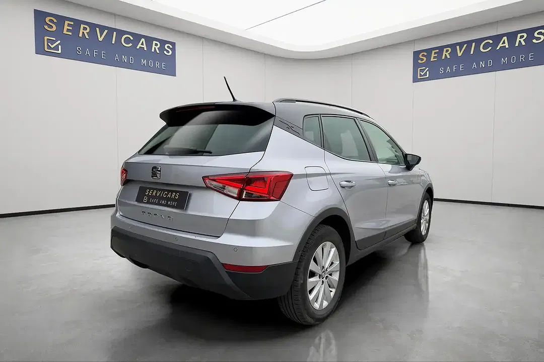 SEAT Arona - Thumbnail 5