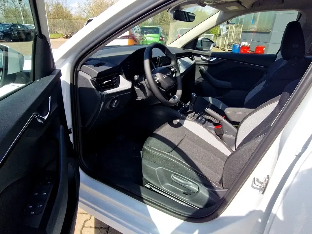Skoda Kamiq - Thumbnail 7
