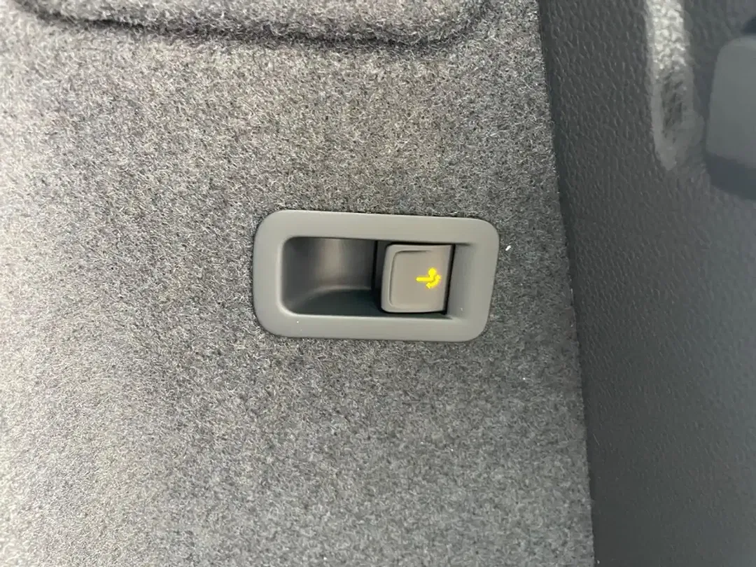 Skoda Karoq - Thumbnail 8