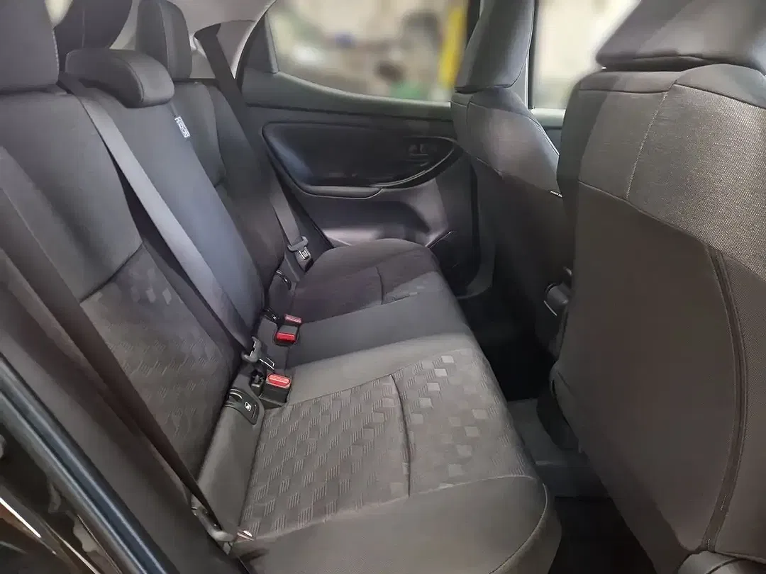 Toyota Yaris - Thumbnail 12