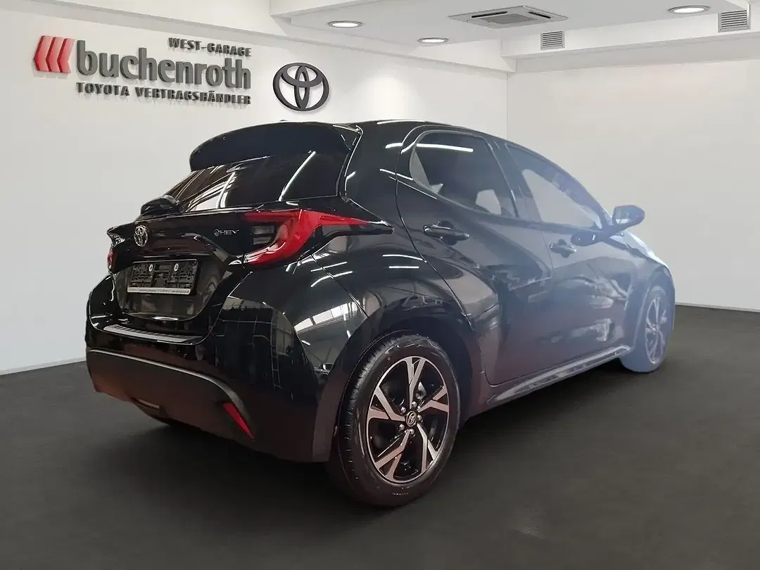 Toyota Yaris - Thumbnail 5