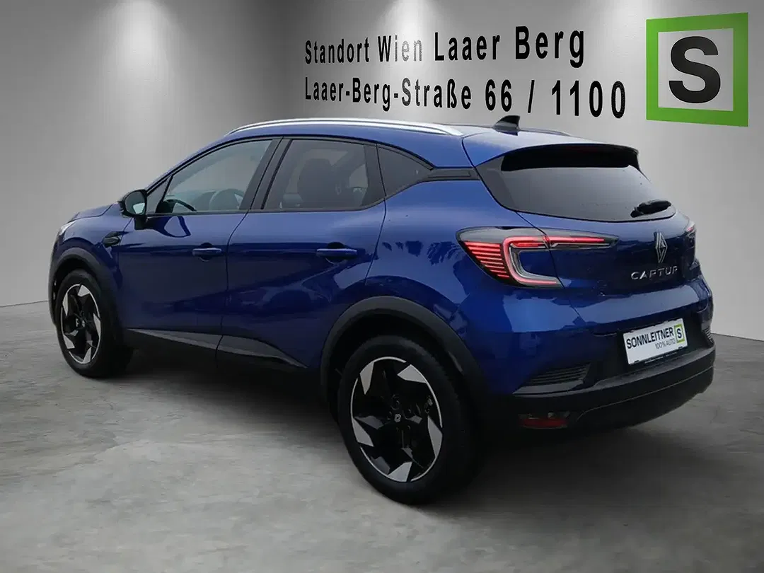 Renault Captur - Thumbnail 2