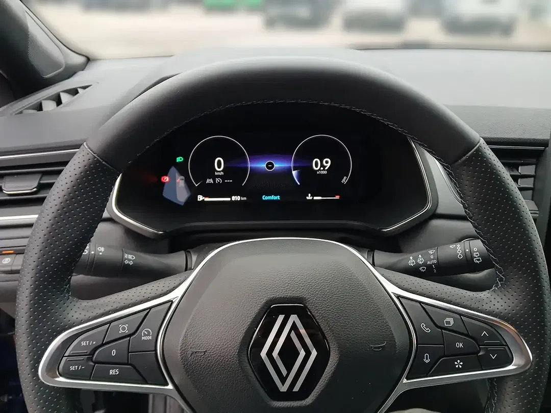 Renault Captur - Thumbnail 7