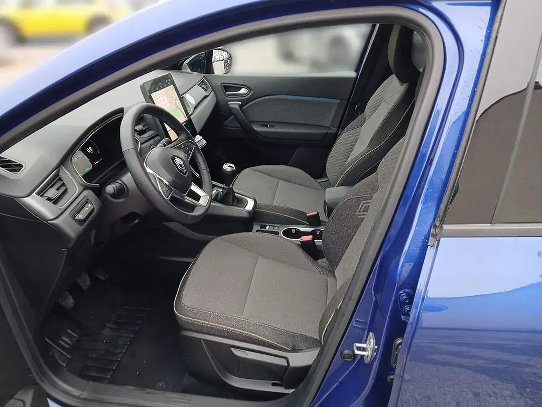 Renault Captur - Thumbnail 8
