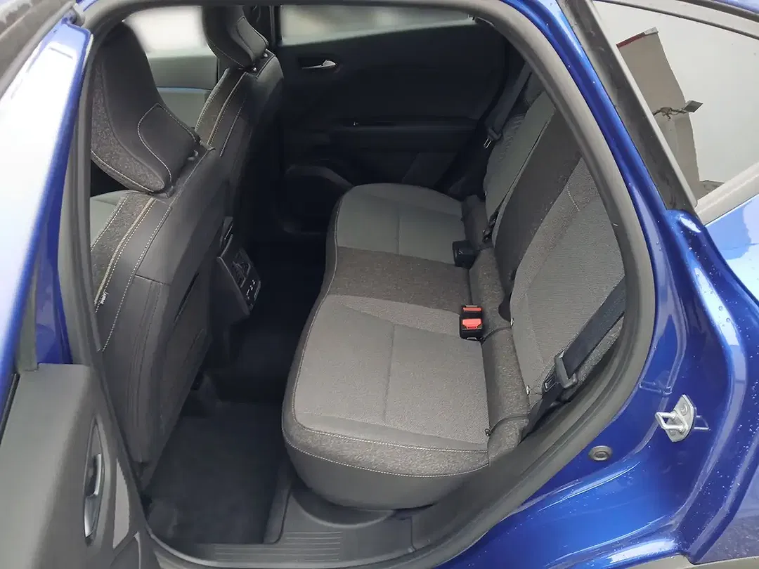 Renault Captur - Thumbnail 9