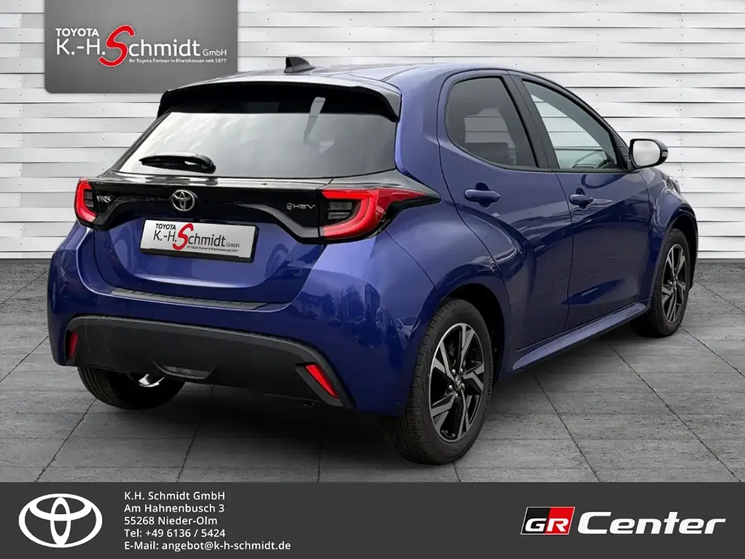 Toyota Yaris - Thumbnail 4