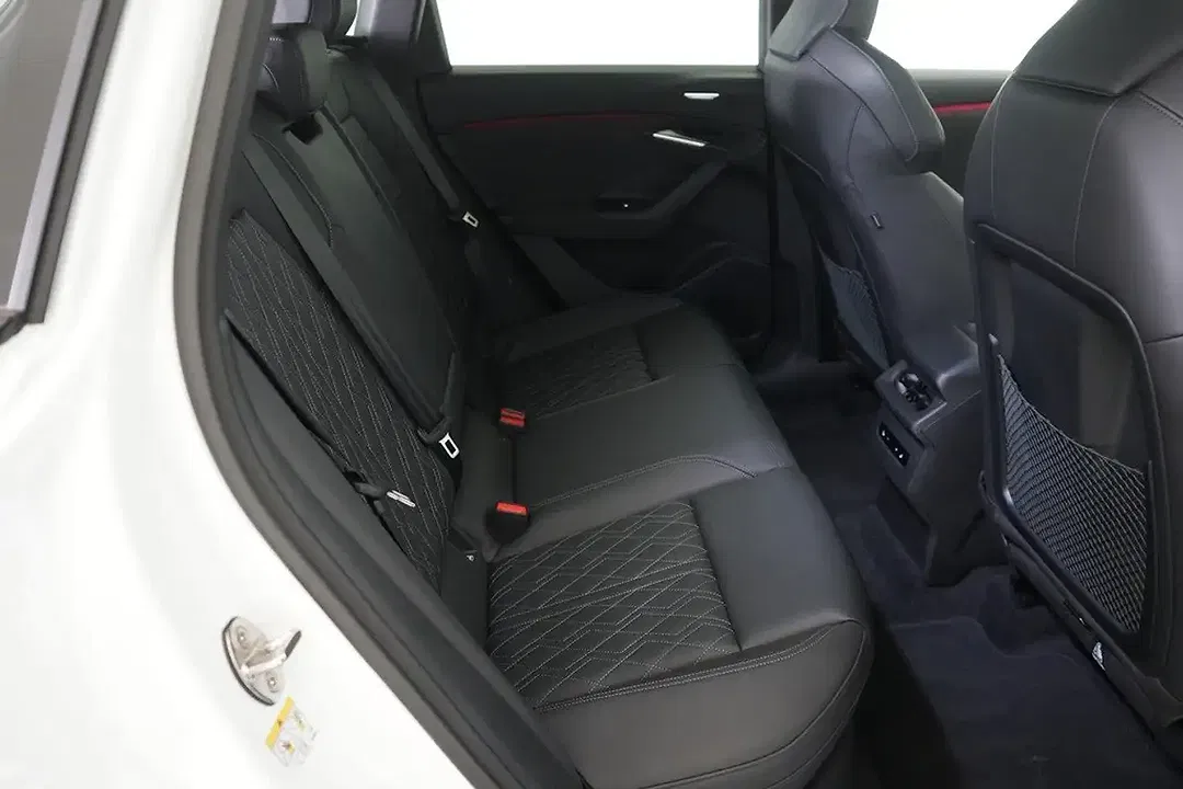 Audi SQ6 e-tron - Thumbnail 10