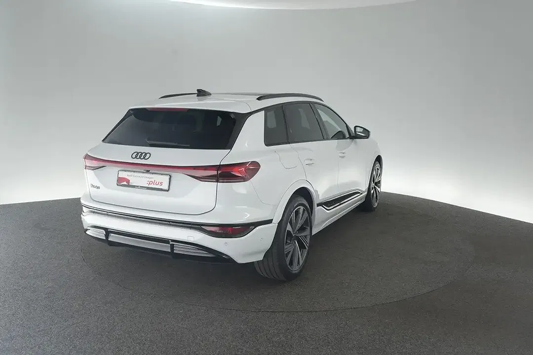 Audi SQ6 e-tron - Thumbnail 2