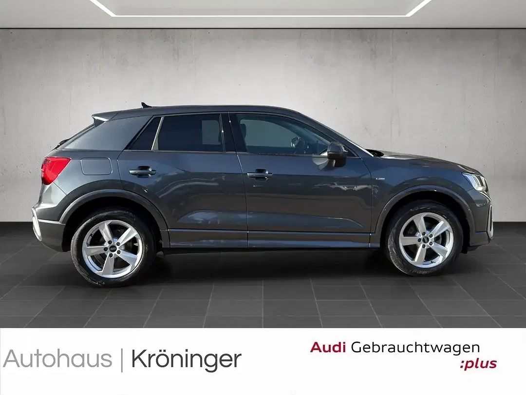 Audi Q2 - Thumbnail 4