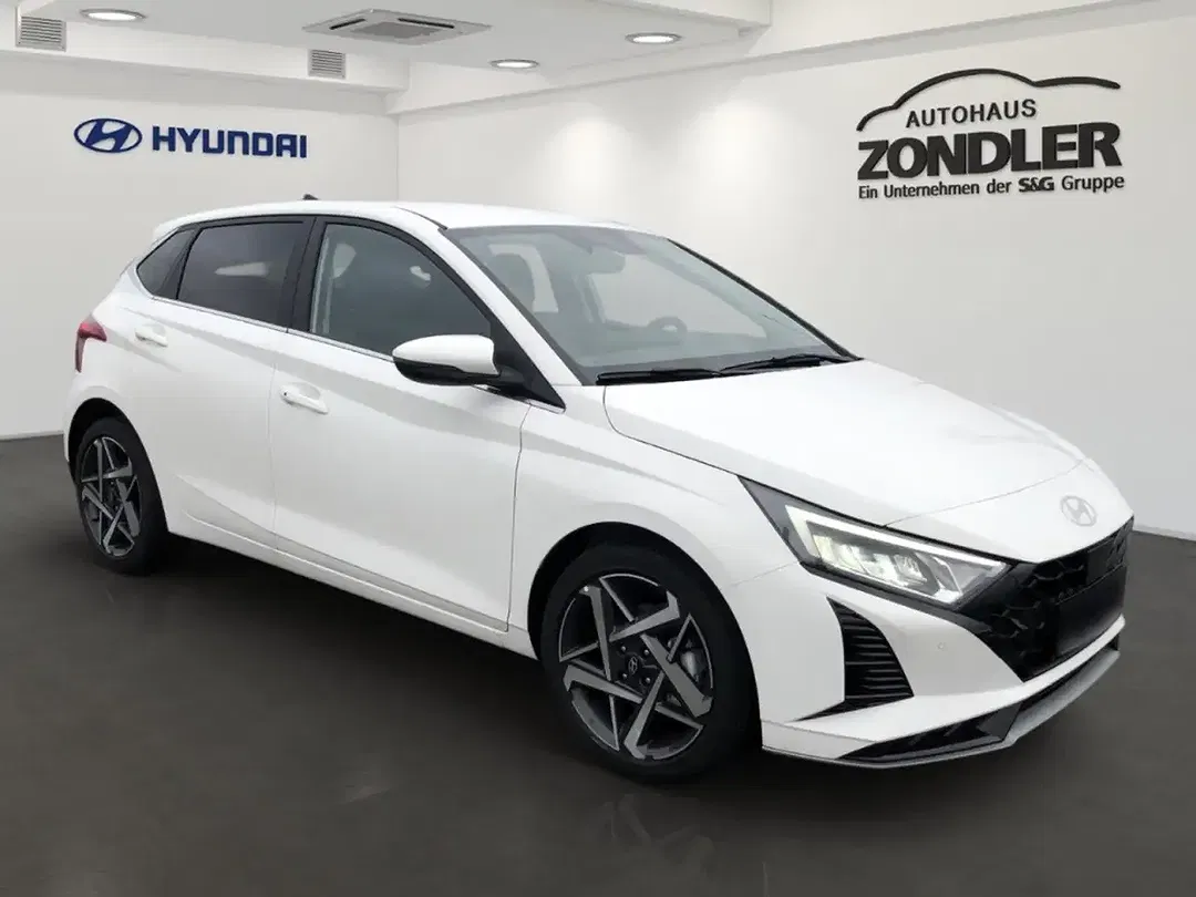 Hyundai i20 - Thumbnail 2