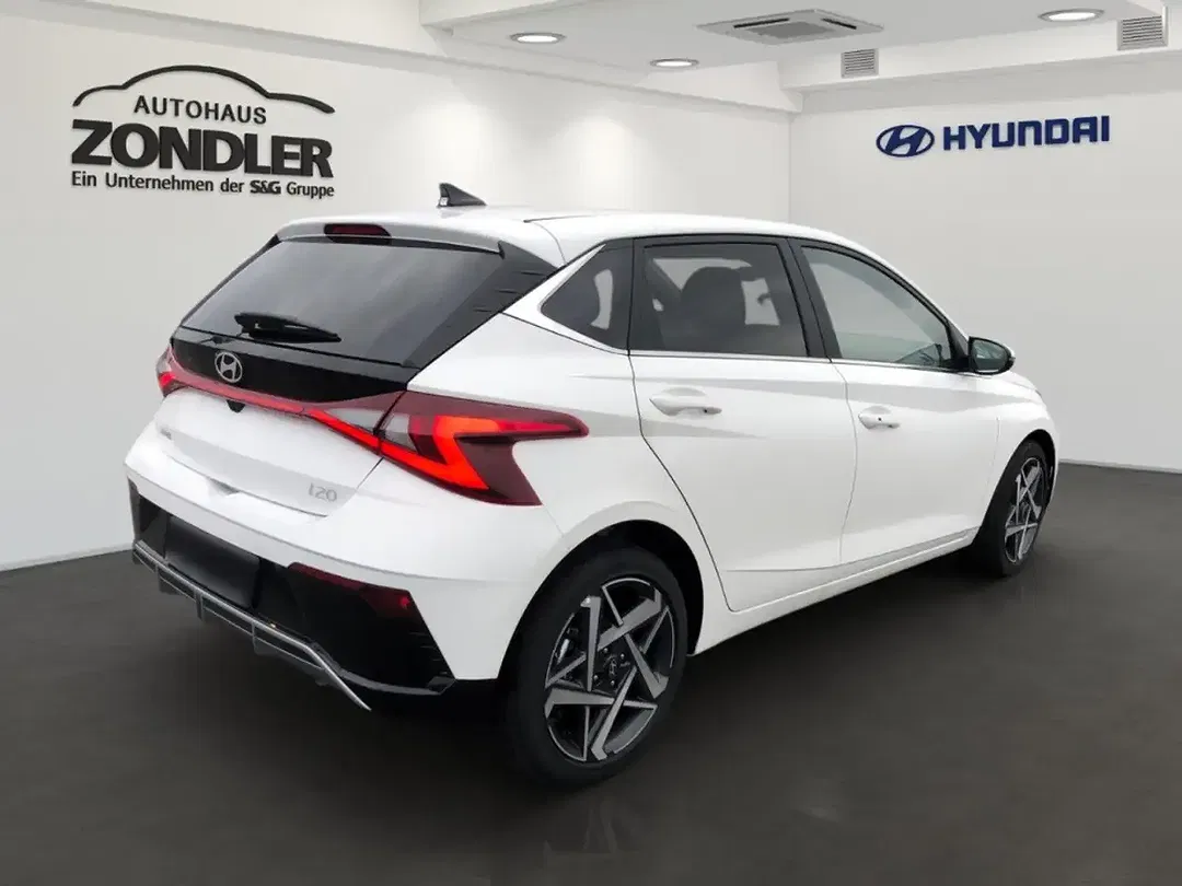 Hyundai i20 - Thumbnail 3