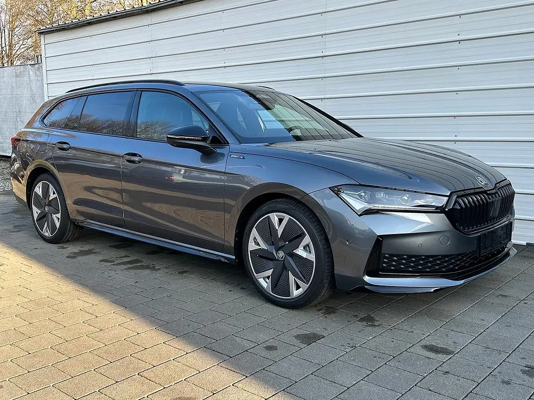 Skoda Superb - Afbeelding 1