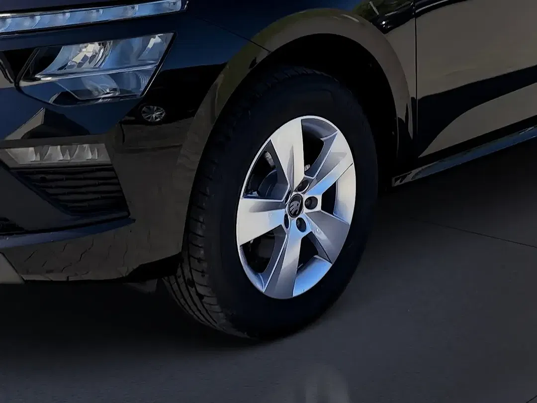 Skoda Kamiq - Thumbnail 13