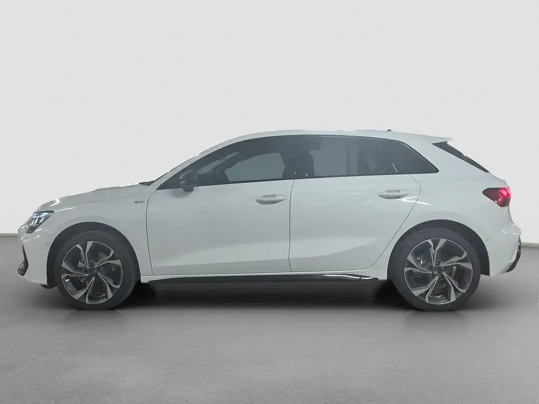 Audi A3 - Thumbnail 3