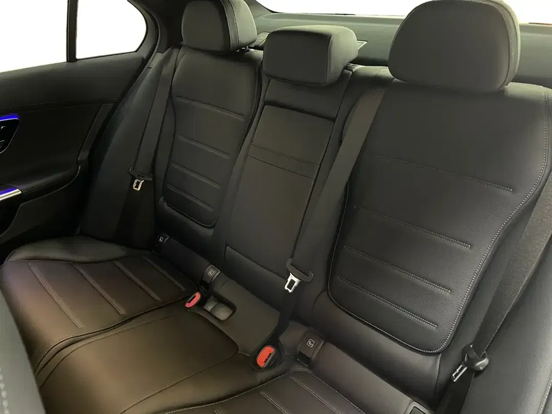 Mercedes-Benz C 300 - Thumbnail 7