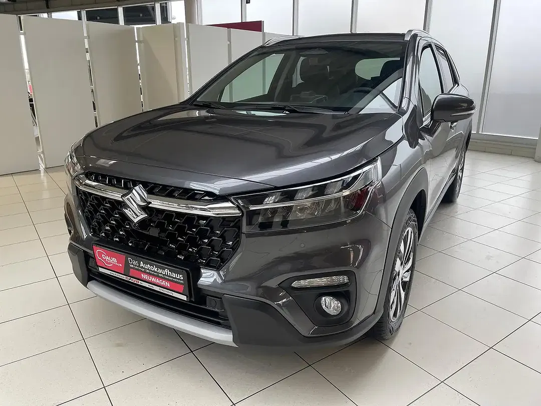 Suzuki S-Cross - Thumbnail 2