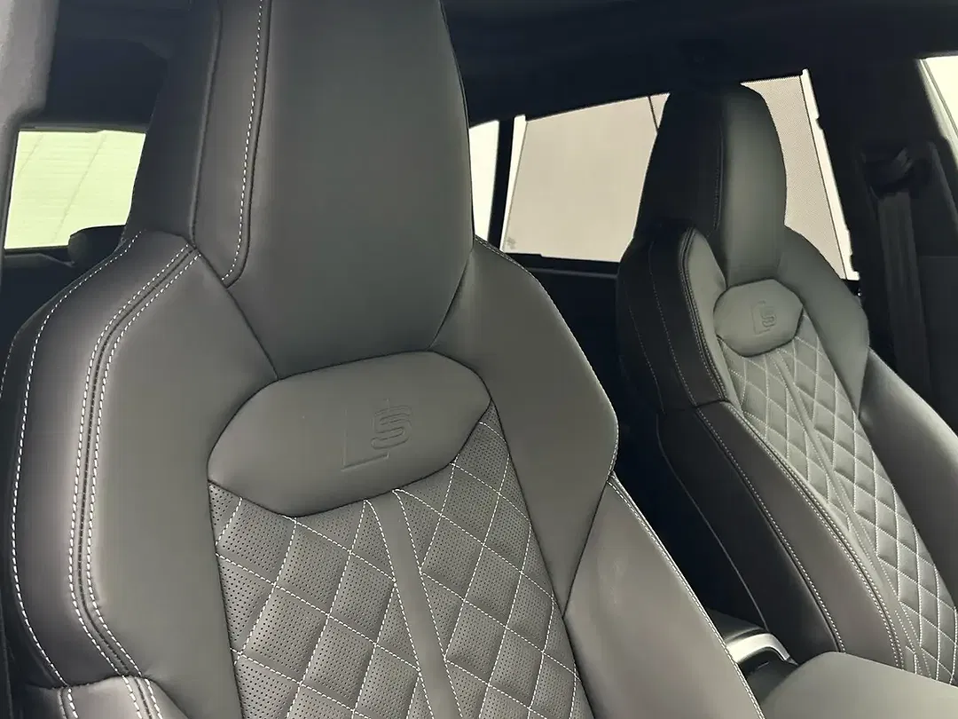 Audi Q8 - Thumbnail 10