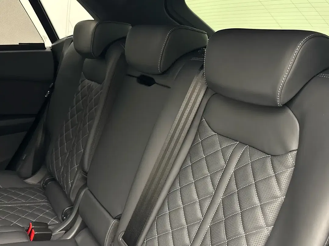 Audi Q8 - Thumbnail 11