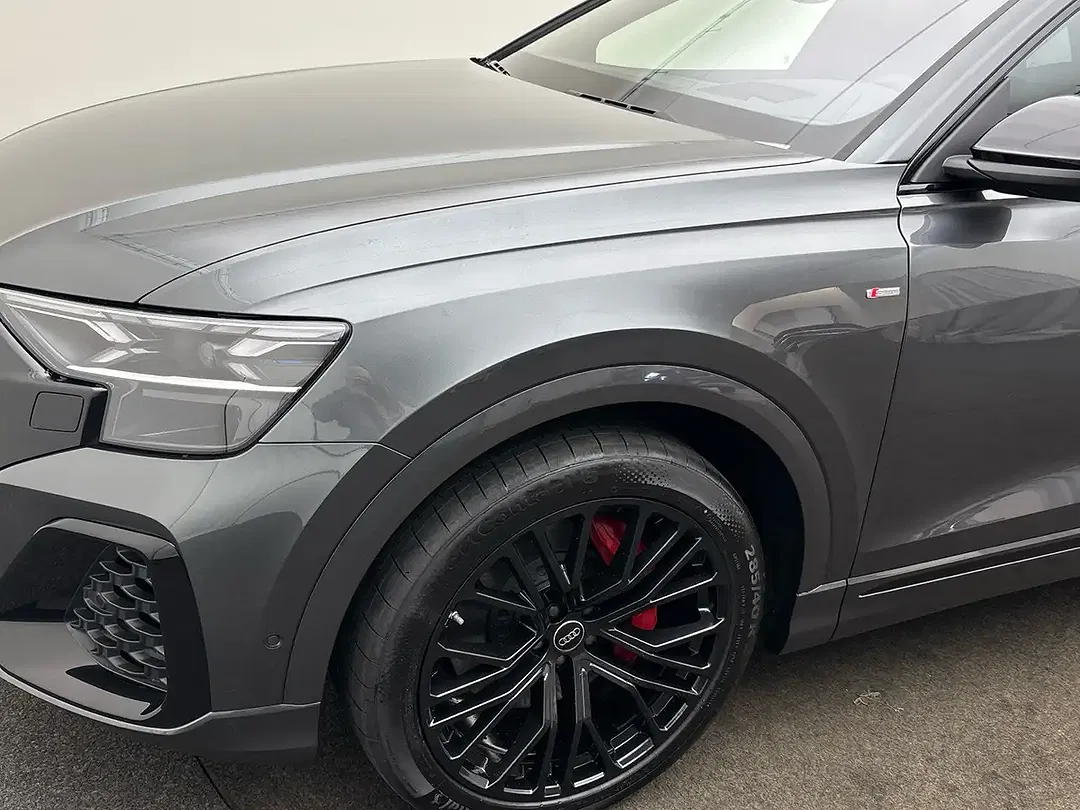 Audi Q8 - Thumbnail 6