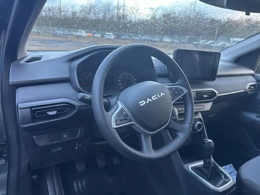 Dacia Sandero - Thumbnail 10