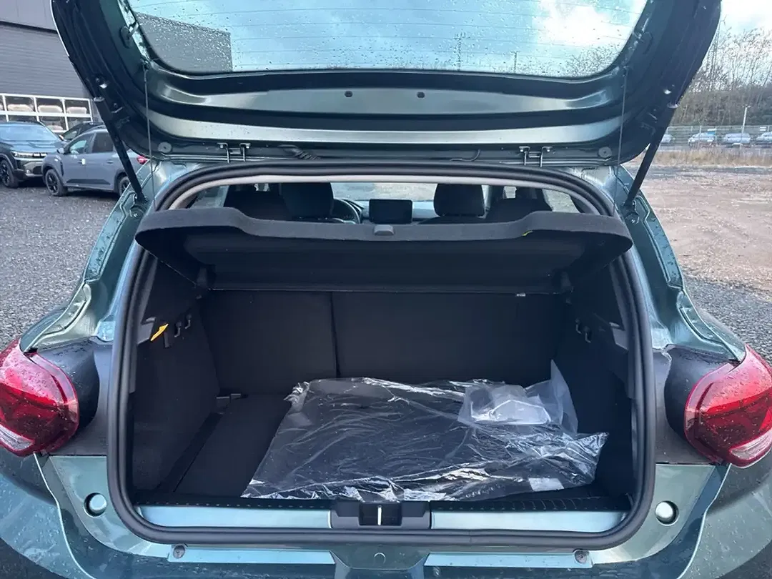 Dacia Sandero - Thumbnail 7