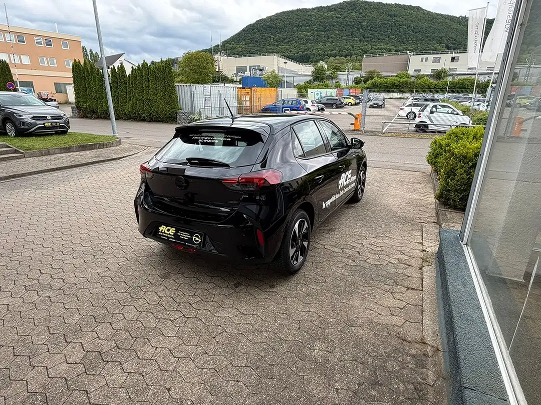 Opel Corsa-e - Thumbnail 3