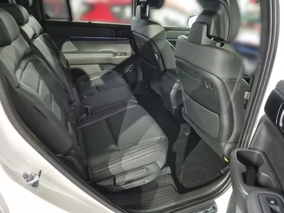 Hyundai SANTA FE - Thumbnail 14