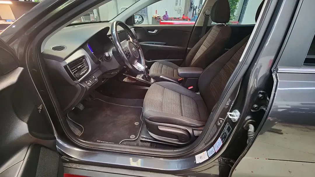 Kia Stonic - Thumbnail 14