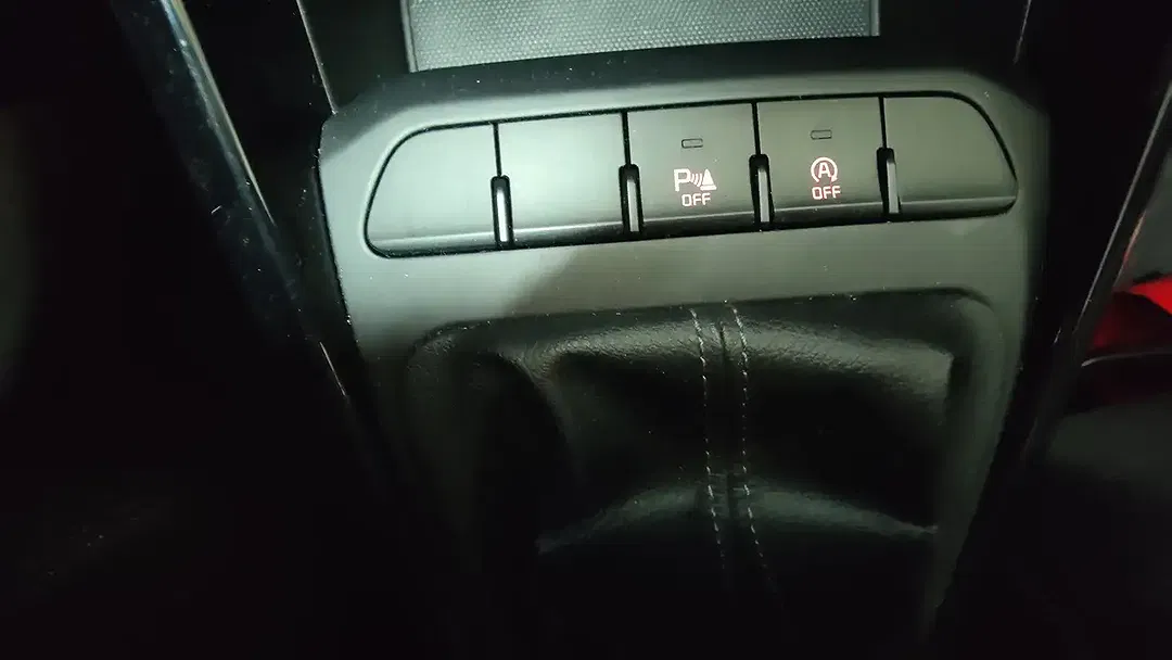 Kia Stonic - Thumbnail 20